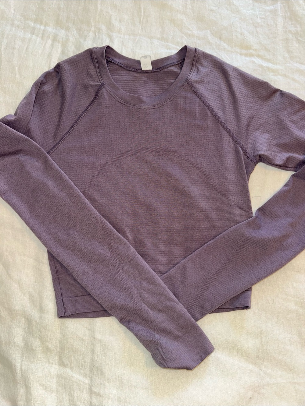 lululemon athletica Long-Sleeve Cropped Crew in Mauve
